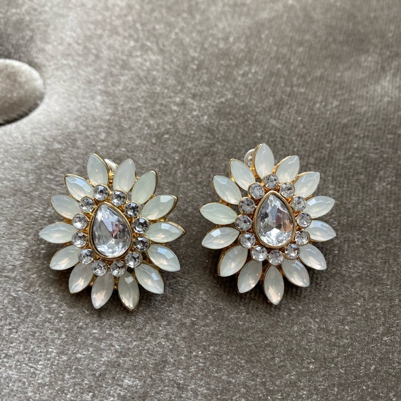 Jewelry - Light sea foam earrings